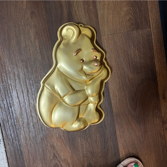 Wilton Disney Winnie the Pooh Cake Pan Bakeware Retired 1995 Vintage 2105-3000 - Picture 2 of 3